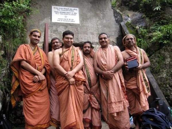 Dwarahat Village Farmstay- Babaji'S Cave Luaran gambar